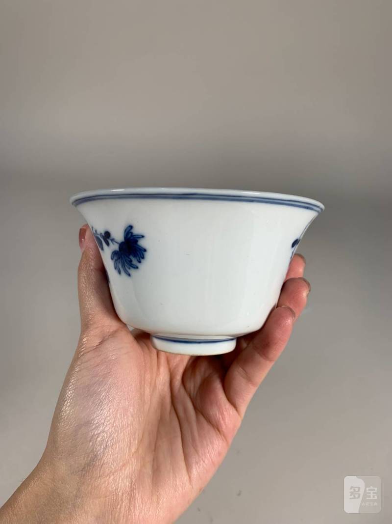 清宣统 青花“蚕食”图三才盖杯 - 图18